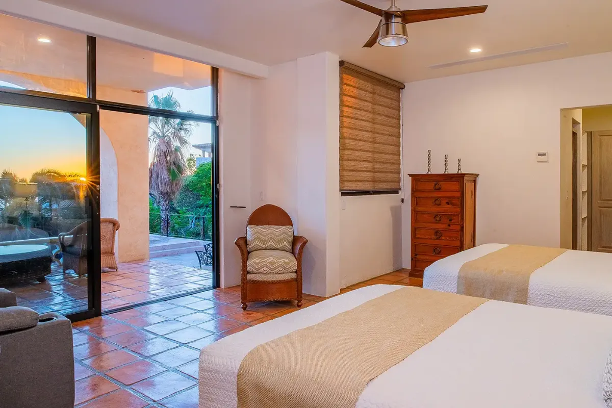 Sunrise Villa photo 47