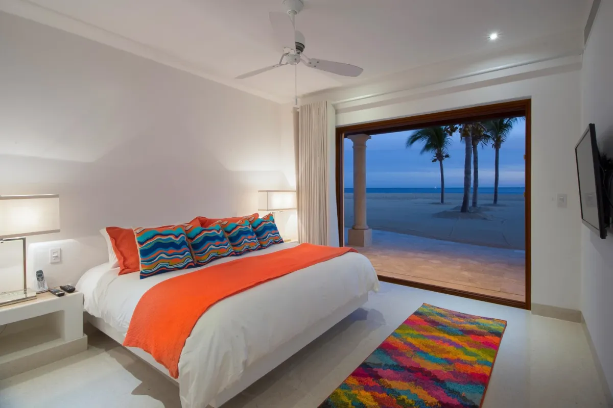 Villa Pacifica photo 16